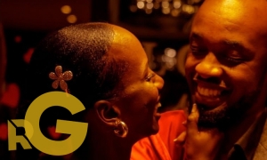 Eddie Mico wrote a song for Linda, whom he recently put on a ring, and dedicated it to all lovers - Video